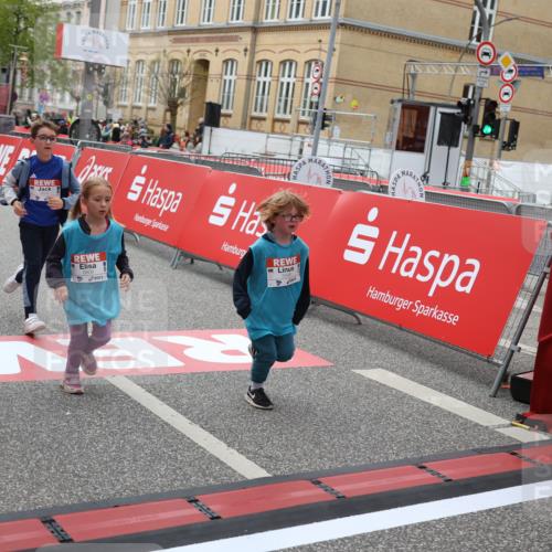 25.04.2026 - Das Zehntel Strokosch-Dieckow http://msf.ph/oto/9628483 25.04.2026 11:07:57 Ziel 5598, 5651, 6288, 6658, 7563, 7571, 7572, 7651 meine-sportfotos.de