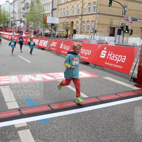25.04.2026 - Das Zehntel Strokosch-Dieckow http://msf.ph/oto/9628541 25.04.2026 11:07:54 Ziel 5602, 6288, 6292, 6925, 6962, 7002, 7563, 7571, 7572, 7651, 7661 meine-sportfotos.de
