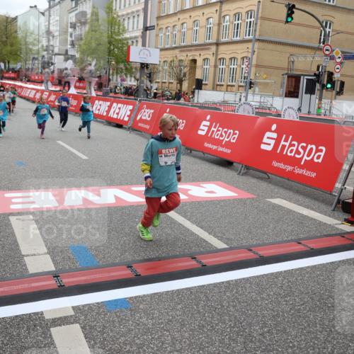 25.04.2026 - Das Zehntel Strokosch-Dieckow http://msf.ph/oto/9628546 25.04.2026 11:07:54 Ziel 5602, 6288, 6292, 6925, 6962, 7002, 7563, 7571, 7572, 7651, 7661 meine-sportfotos.de