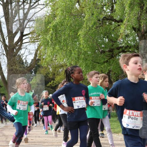 25.04.2026 - Das Zehntel Zöllner http://msf.ph/oto/9628558 25.04.2026 07:46:43 Laufen 3929, 2421, 3006, 2382, 1232 meine-sportfotos.de