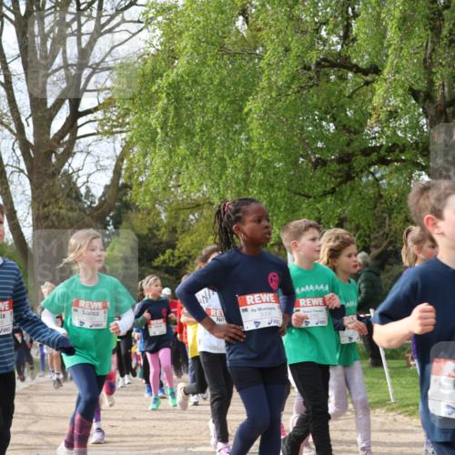 25.04.2026 - Das Zehntel Zöllner http://msf.ph/oto/9628562 25.04.2026 07:46:43 Laufen 3929, 3006, 1232 meine-sportfotos.de
