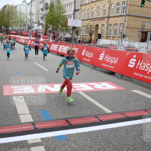 25.04.2026 - Das Zehntel Strokosch-Dieckow http://msf.ph/oto/9628565 25.04.2026 11:07:54 Ziel 5602, 6288, 6292, 6925, 6962, 7002, 7563, 7571, 7572, 7651, 7661 meine-sportfotos.de