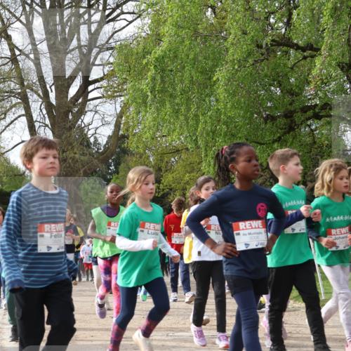 25.04.2026 - Das Zehntel Zöllner http://msf.ph/oto/9628566 25.04.2026 07:46:44 Laufen 3929, 7, 2210, 2412 meine-sportfotos.de