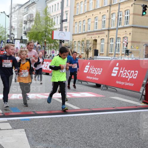 25.04.2026 - Das Zehntel Strokosch-Dieckow http://msf.ph/oto/9628568 25.04.2026 09:02:17 Ziel 1101, 1109, 1753, 1891, 1910, 1930, 2214, 2257, 2464, 2872, 2988, 2991, 3333, 3371, 3374, 3513, 3542, 3805 meine-sportfotos.de