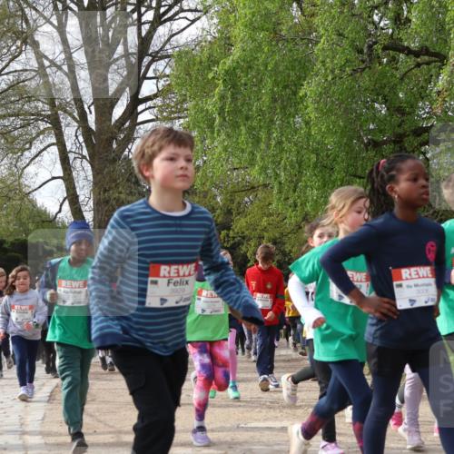 25.04.2026 - Das Zehntel Zöllner http://msf.ph/oto/9628582 25.04.2026 07:46:44 Laufen 3929, 3006, 2382 meine-sportfotos.de