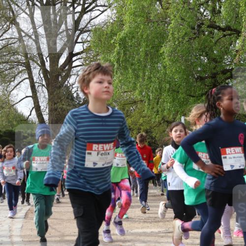 25.04.2026 - Das Zehntel Zöllner http://msf.ph/oto/9628587 25.04.2026 07:46:44 Laufen 3929, 3006, 2382 meine-sportfotos.de