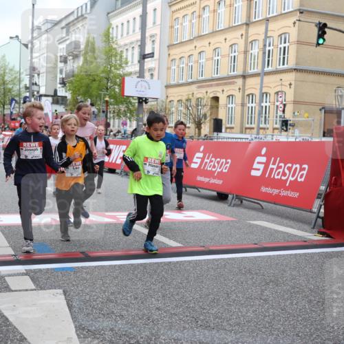 25.04.2026 - Das Zehntel Strokosch-Dieckow http://msf.ph/oto/9628605 25.04.2026 09:02:17 Ziel 1101, 1109, 1753, 1891, 1910, 1930, 2214, 2257, 2464, 2872, 2988, 2991, 3333, 3371, 3374, 3513, 3542, 3805 meine-sportfotos.de