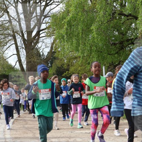 25.04.2026 - Das Zehntel Zöllner http://msf.ph/oto/9628611 25.04.2026 07:46:45 Laufen 2361, 1249, 2366, 3929 meine-sportfotos.de