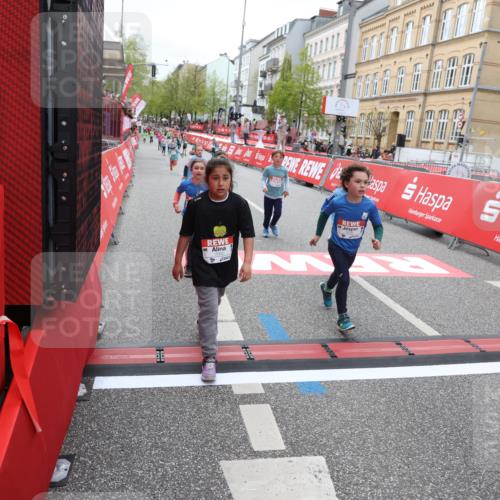 25.04.2026 - Das Zehntel Strokosch-Dieckow http://msf.ph/oto/9628619 25.04.2026 11:07:50 Ziel 5461, 5602, 6288, 6292, 6925, 6962, 6990, 7002, 7563, 7569, 7572, 7651, 7661, 7788, 8001 meine-sportfotos.de