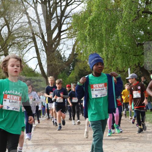 25.04.2026 - Das Zehntel Zöllner http://msf.ph/oto/9628624 25.04.2026 07:46:45 Laufen 2361, 2366, 3279 meine-sportfotos.de