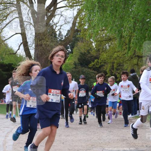 25.04.2026 - Das Zehntel Zöllner http://msf.ph/oto/9628664 25.04.2026 11:41:39 Laufen 10371, 10192, 28, 10514 meine-sportfotos.de