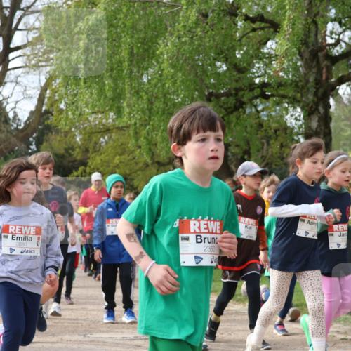 25.04.2026 - Das Zehntel Zöllner http://msf.ph/oto/9628666 25.04.2026 07:46:47 Laufen 3880, 2360, 302 meine-sportfotos.de