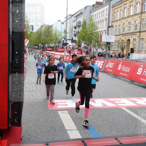 25.04.2026 - Das Zehntel Strokosch-Dieckow http://msf.ph/oto/9628668 25.04.2026 11:07:48 Ziel 5461, 5602, 6162, 6292, 6925, 6962, 6990, 7002, 7447, 7569, 7661, 7770, 7788, 8001 meine-sportfotos.de