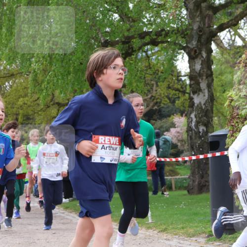 25.04.2026 - Das Zehntel Zöllner http://msf.ph/oto/9628697 25.04.2026 11:41:40 Laufen 103718, 10192, 10655, 10514, 28 meine-sportfotos.de