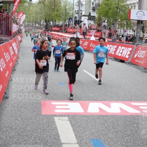 25.04.2026 - Das Zehntel Strokosch-Dieckow http://msf.ph/oto/9628704 25.04.2026 11:07:47 Ziel 5461, 6162, 6925, 6962, 6990, 7002, 7447, 7569, 7770, 7788, 8001 meine-sportfotos.de