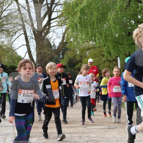 25.04.2026 - Das Zehntel Zöllner http://msf.ph/oto/9628739 25.04.2026 07:46:48 Laufen 1390, 1226, 1930, 3012 meine-sportfotos.de