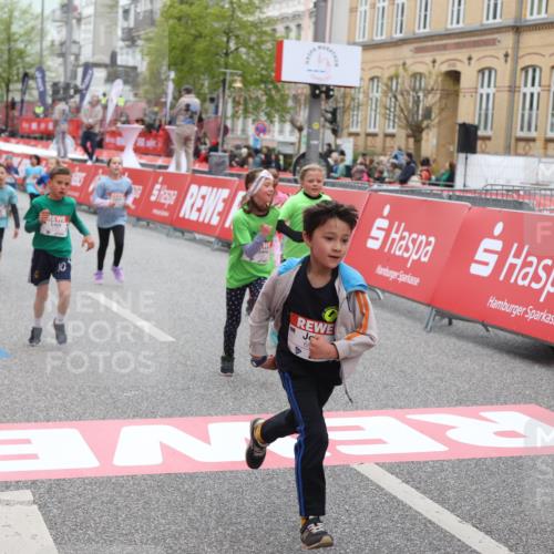 25.04.2026 - Das Zehntel Strokosch-Dieckow http://msf.ph/oto/9628759 25.04.2026 11:04:29 Ziel 5630, 5645, 5945, 5948, 5971, 6190, 6399, 6460, 6466, 6567, 6593, 6664, 7117, 7237, 7273, 7345, 7762, 7994 meine-sportfotos.de