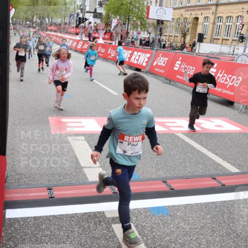 25.04.2026 - Das Zehntel Strokosch-Dieckow http://msf.ph/oto/9628783 25.04.2026 11:07:44 Ziel 5461, 5464, 5506, 6162, 6202, 7447, 7569, 7770, 8001 meine-sportfotos.de