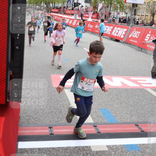 25.04.2026 - Das Zehntel Strokosch-Dieckow http://msf.ph/oto/9628787 25.04.2026 11:07:44 Ziel 5461, 5464, 5506, 6162, 6202, 7447, 7569, 7770, 8001 meine-sportfotos.de
