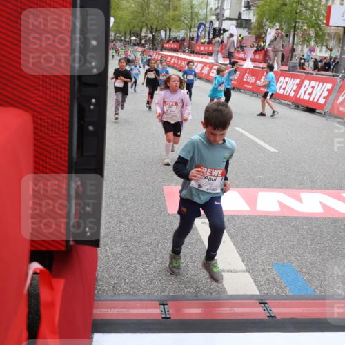 25.04.2026 - Das Zehntel Strokosch-Dieckow http://msf.ph/oto/9628799 25.04.2026 11:07:44 Ziel 5461, 5464, 5506, 6162, 6202, 7447, 7569, 7770, 8001 meine-sportfotos.de