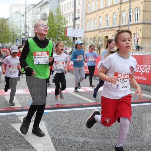 25.04.2026 - Das Zehntel Strokosch-Dieckow http://msf.ph/oto/9628810 25.04.2026 09:02:20 Ziel 1203, 1205, 1753, 1871, 1891, 1910, 1930, 1979, 1983, 2533, 2572, 2841, 2849, 2872, 2988, 2991, 3333, 3334, 3454, 3513, 3542, 3790 meine-sportfotos.de