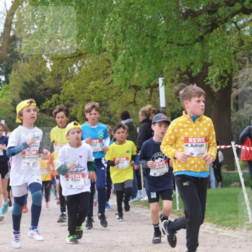 25.04.2026 - Das Zehntel Zöllner http://msf.ph/oto/9628846 25.04.2026 11:41:44 Laufen 12909, 12901, 12913, 10407 meine-sportfotos.de