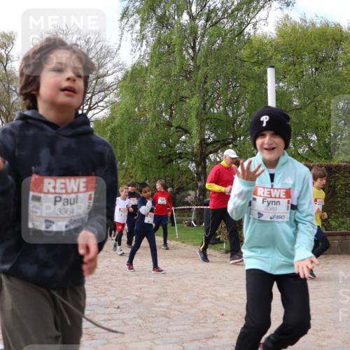 25.04.2026 - Das Zehntel Zöllner http://msf.ph/oto/9628860 25.04.2026 07:46:52 Laufen 3364, 3389 meine-sportfotos.de