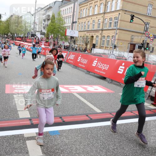 25.04.2026 - Das Zehntel Strokosch-Dieckow http://msf.ph/oto/9628876 25.04.2026 11:07:43 Ziel 5461, 5464, 5506, 6162, 6172, 6173, 6193, 6202, 6252, 7447, 7486, 7569, 7770, 8001 meine-sportfotos.de