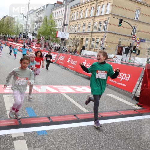 25.04.2026 - Das Zehntel Strokosch-Dieckow http://msf.ph/oto/9628886 25.04.2026 11:07:42 Ziel 5464, 5506, 5766, 6162, 6172, 6173, 6193, 6202, 6252, 6276, 7447, 7486, 7569, 7770 meine-sportfotos.de