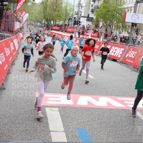 25.04.2026 - Das Zehntel Strokosch-Dieckow http://msf.ph/oto/9628907 25.04.2026 11:07:42 Ziel 5464, 5506, 5766, 6162, 6172, 6173, 6193, 6202, 6252, 6276, 7447, 7486, 7569, 7770 meine-sportfotos.de