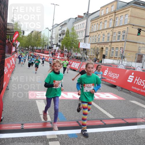 25.04.2026 - Das Zehntel Strokosch-Dieckow http://msf.ph/oto/9628910 25.04.2026 11:04:27 Ziel 5630, 5645, 5945, 5948, 5971, 6460, 6466, 6567, 6593, 6664, 7064, 7087, 7117, 7237, 7994 meine-sportfotos.de