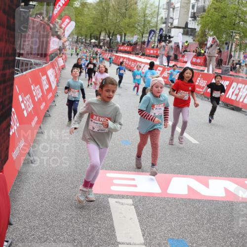 25.04.2026 - Das Zehntel Strokosch-Dieckow http://msf.ph/oto/9628920 25.04.2026 11:07:42 Ziel 5464, 5506, 5766, 6162, 6172, 6173, 6193, 6202, 6252, 6276, 7447, 7486, 7569, 7770 meine-sportfotos.de