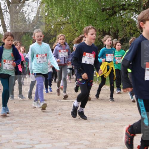 25.04.2026 - Das Zehntel Zöllner http://msf.ph/oto/9628928 25.04.2026 07:46:55 Laufen 1602, 2272, 1621, 3014, 3007 meine-sportfotos.de