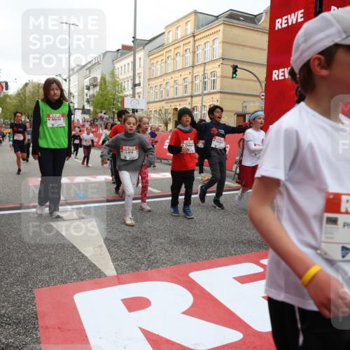 25.04.2026 - Das Zehntel Strokosch-Dieckow http://msf.ph/oto/9628937 25.04.2026 09:02:22 Ziel 1203, 1205, 1753, 1861, 1871, 1891, 1910, 1930, 1979, 1983, 2250, 2369, 2533, 2572, 2784, 2841, 2849, 2872, 2988, 2991, 3333, 3334, 3454, 3513, 3542, 3729, 3790, 3868, 3876 meine-sportfotos.de