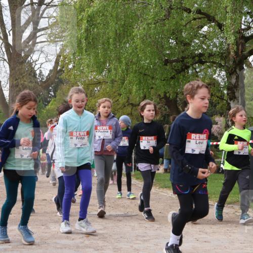 25.04.2026 - Das Zehntel Zöllner http://msf.ph/oto/9628939 25.04.2026 07:46:55 Laufen 1602, 1637, 1621, 1591, 3014 meine-sportfotos.de