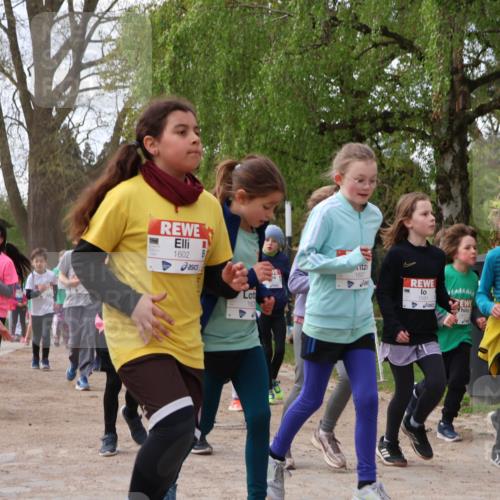 25.04.2026 - Das Zehntel Zöllner http://msf.ph/oto/9628973 25.04.2026 07:46:56 Laufen 1602, 1637, 162 meine-sportfotos.de