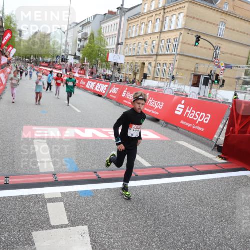 25.04.2026 - Das Zehntel Strokosch-Dieckow http://msf.ph/oto/9628980 25.04.2026 11:07:40 Ziel 5464, 5506, 5766, 6172, 6173, 6193, 6202, 6239, 6252, 6273, 6276, 6830, 7486, 7770 meine-sportfotos.de