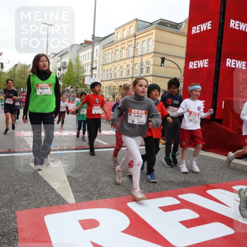 25.04.2026 - Das Zehntel Strokosch-Dieckow http://msf.ph/oto/9629005 25.04.2026 09:02:23 Ziel 1203, 1205, 1753, 1861, 1863, 1871, 1930, 1979, 1983, 2250, 2369, 2533, 2572, 2661, 2784, 2841, 2849, 2872, 2988, 2991, 3333, 3334, 3454, 3513, 3542, 3729, 3790, 3868, 3872, 3876, 3929 meine-sportfotos.de