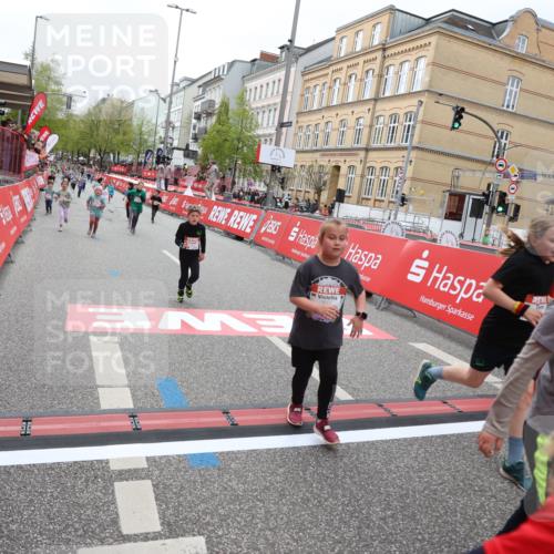 25.04.2026 - Das Zehntel Strokosch-Dieckow http://msf.ph/oto/9629008 25.04.2026 11:07:39 Ziel 5464, 5506, 5766, 6172, 6173, 6193, 6202, 6239, 6252, 6273, 6276, 6830, 7486 meine-sportfotos.de