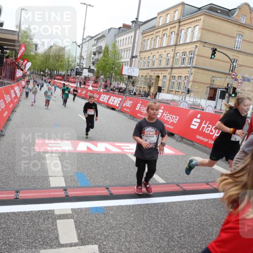 25.04.2026 - Das Zehntel Strokosch-Dieckow http://msf.ph/oto/9629013 25.04.2026 11:07:38 Ziel 5464, 5506, 5766, 6172, 6173, 6193, 6202, 6239, 6252, 6273, 6276, 6830, 7486, 7490 meine-sportfotos.de