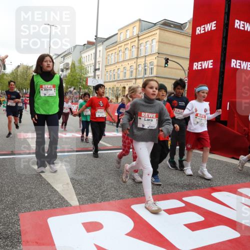 25.04.2026 - Das Zehntel Strokosch-Dieckow http://msf.ph/oto/9629015 25.04.2026 09:02:23 Ziel 1203, 1205, 1753, 1861, 1863, 1871, 1930, 1979, 1983, 2250, 2369, 2533, 2572, 2661, 2784, 2841, 2849, 2872, 2988, 2991, 3333, 3334, 3454, 3513, 3542, 3729, 3790, 3868, 3872, 3876, 3929 meine-sportfotos.de