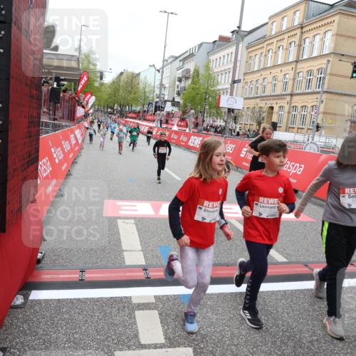 25.04.2026 - Das Zehntel Strokosch-Dieckow http://msf.ph/oto/9629043 25.04.2026 11:07:38 Ziel 5464, 5506, 5766, 6172, 6173, 6193, 6202, 6239, 6252, 6273, 6276, 6830, 7486, 7490 meine-sportfotos.de