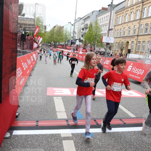 25.04.2026 - Das Zehntel Strokosch-Dieckow http://msf.ph/oto/9629056 25.04.2026 11:07:38 Ziel 5464, 5506, 5766, 6172, 6173, 6193, 6202, 6239, 6252, 6273, 6276, 6830, 7486, 7490 meine-sportfotos.de