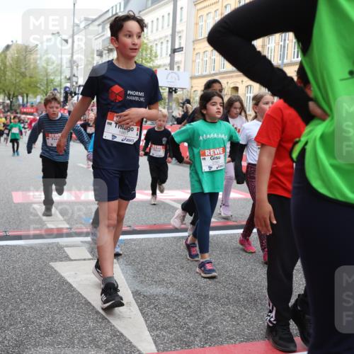 25.04.2026 - Das Zehntel Strokosch-Dieckow http://msf.ph/oto/9629079 25.04.2026 09:02:25 Ziel 1203, 1205, 1231, 1861, 1863, 1871, 1958, 1979, 1983, 2250, 2369, 2533, 2572, 2661, 2735, 2784, 2841, 2849, 2872, 3333, 3334, 3454, 3513, 3542, 3729, 3790, 3868, 3872, 3876, 3929 meine-sportfotos.de