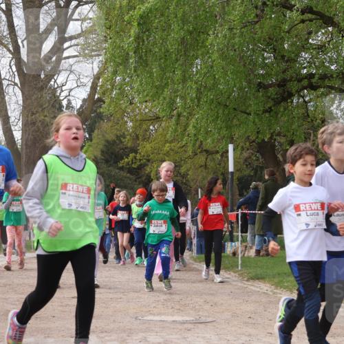 25.04.2026 - Das Zehntel Zöllner http://msf.ph/oto/9629086 25.04.2026 07:47:00 Laufen 1418, 2144, 1414, 3474, 3488 meine-sportfotos.de