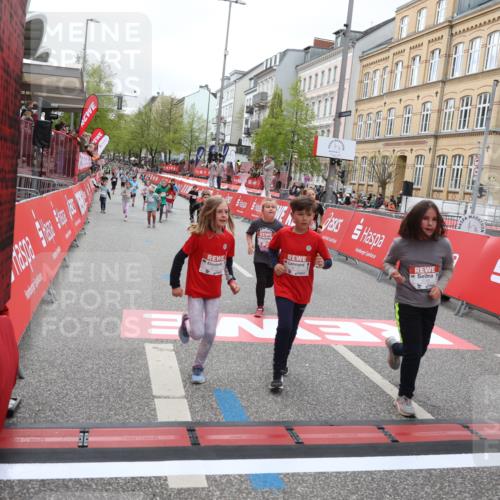 25.04.2026 - Das Zehntel Strokosch-Dieckow http://msf.ph/oto/9629088 25.04.2026 11:07:37 Ziel 5464, 5506, 5766, 6172, 6173, 6193, 6202, 6239, 6252, 6273, 6276, 6830, 7486, 7490 meine-sportfotos.de