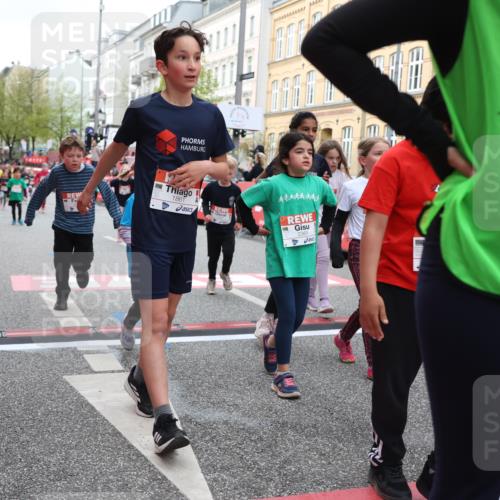 25.04.2026 - Das Zehntel Strokosch-Dieckow http://msf.ph/oto/9629099 25.04.2026 09:02:25 Ziel 1203, 1205, 1231, 1861, 1863, 1871, 1958, 1979, 1983, 2250, 2369, 2533, 2572, 2661, 2735, 2784, 2841, 2849, 2872, 3333, 3334, 3454, 3513, 3542, 3729, 3790, 3868, 3872, 3876, 3929 meine-sportfotos.de