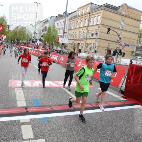 25.04.2026 - Das Zehntel Strokosch-Dieckow http://msf.ph/oto/9629108 25.04.2026 11:07:37 Ziel 5464, 5506, 5766, 6172, 6173, 6193, 6202, 6239, 6252, 6273, 6276, 6830, 7486, 7490 meine-sportfotos.de