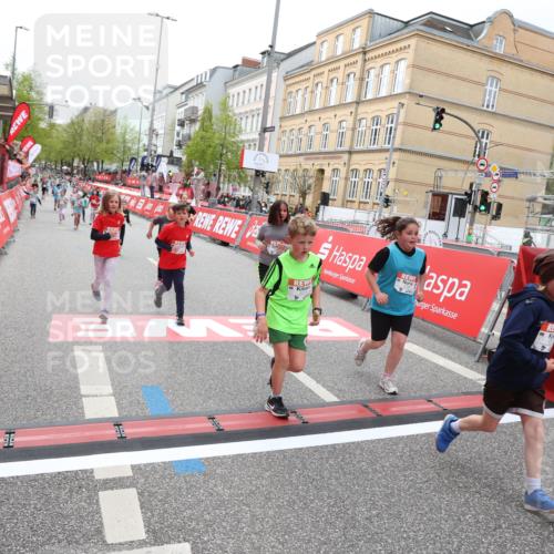 25.04.2026 - Das Zehntel Strokosch-Dieckow http://msf.ph/oto/9629129 25.04.2026 11:07:36 Ziel 5506, 5766, 6172, 6173, 6193, 6202, 6239, 6252, 6273, 6276, 6830, 7486, 7490 meine-sportfotos.de