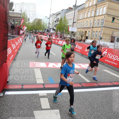 25.04.2026 - Das Zehntel Strokosch-Dieckow http://msf.ph/oto/9629155 25.04.2026 11:07:36 Ziel 5506, 5766, 6172, 6173, 6193, 6202, 6239, 6252, 6273, 6276, 6830, 7486, 7490 meine-sportfotos.de